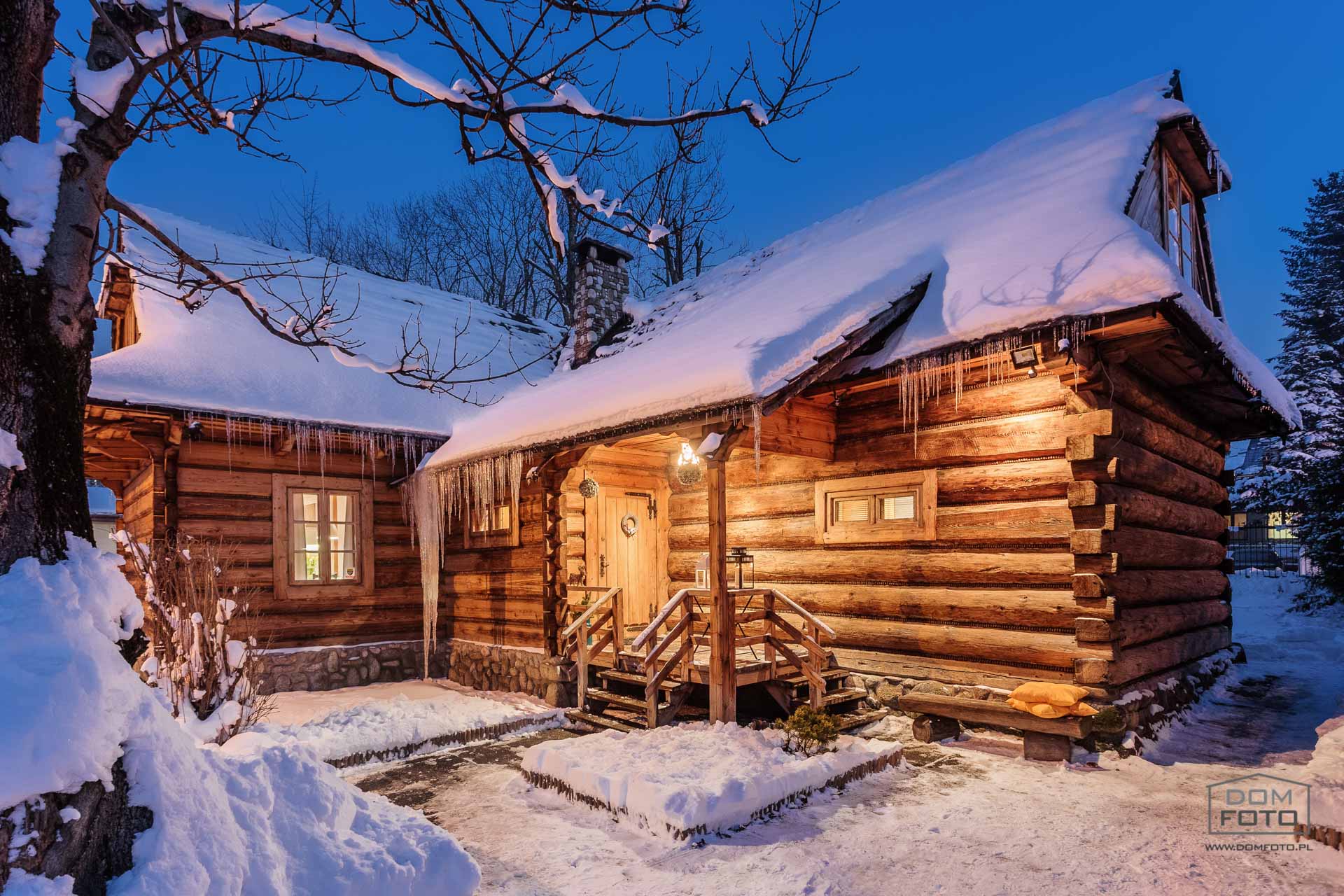 Architektura i budynki - DOMFOTO - fotograf wnętrz i architektury. Fotografia nieruchomości w miastach: Kraków, Zakopane, Szczawnica, Nowy Targ, Rabka-Zdrój, Nowy Sącz, Myślenice, Kościelisko i całej Polsce.