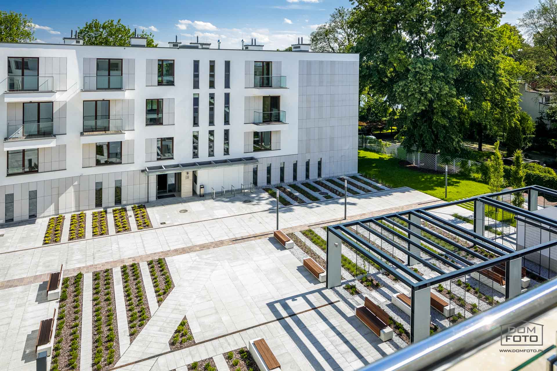 Architektura i budynki - DOMFOTO - fotograf wnętrz i architektury. Fotografia nieruchomości w miastach: Kraków, Zakopane, Szczawnica, Nowy Targ, Rabka-Zdrój, Nowy Sącz, Myślenice, Kościelisko i całej Polsce.