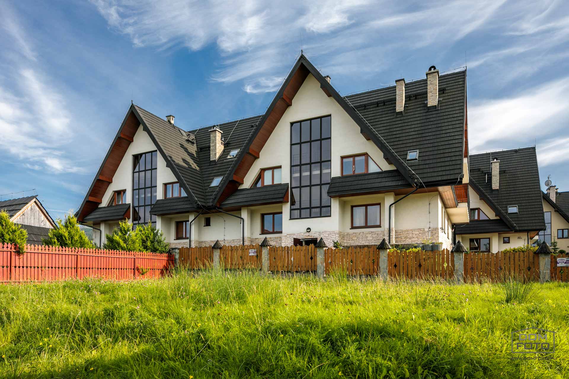 Architektura i budynki - DOMFOTO - fotograf wnętrz i architektury. Fotografia nieruchomości w miastach: Kraków, Zakopane, Szczawnica, Nowy Targ, Rabka-Zdrój, Nowy Sącz, Myślenice, Kościelisko i całej Polsce.