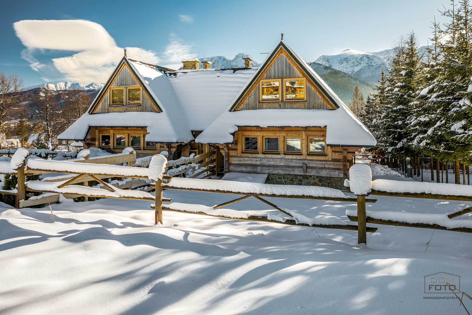 Architektura i budynki - DOMFOTO - fotograf wnętrz i architektury. Fotografia nieruchomości w miastach: Kraków, Zakopane, Szczawnica, Nowy Targ, Rabka-Zdrój, Nowy Sącz, Myślenice, Kościelisko i całej Polsce.